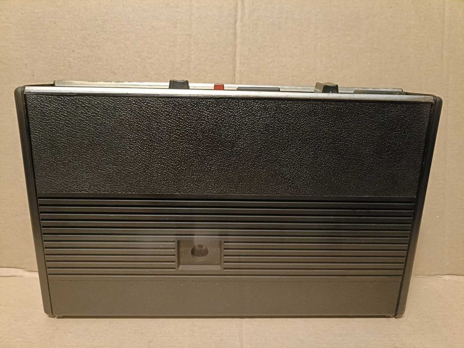Magnetofon przenośny : GRUNDIG MK232