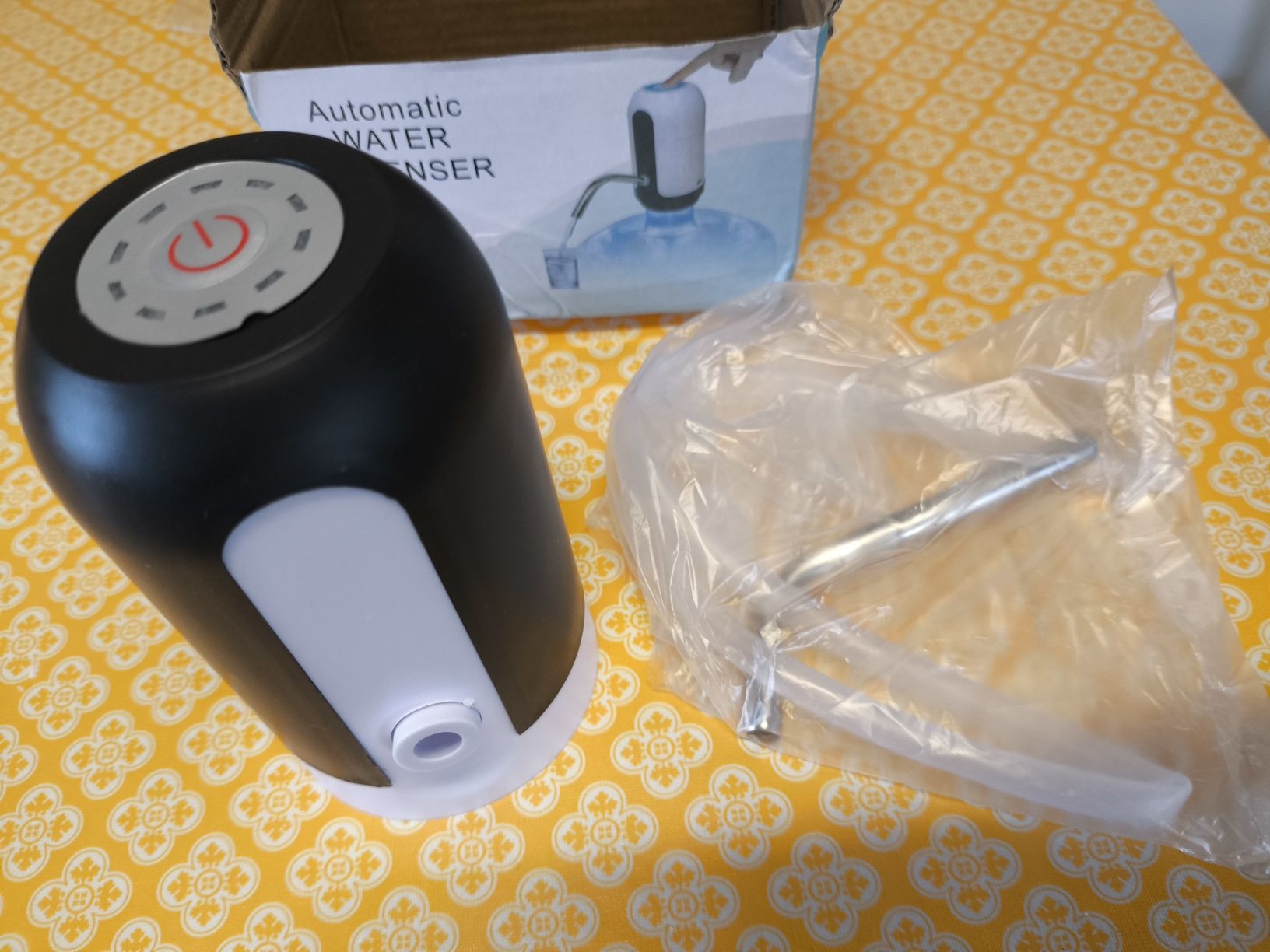 Bomba elétrica recarregável para garrafão