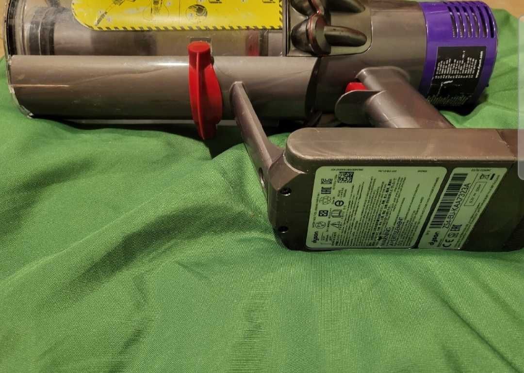 Odkurzacz Dyson V10