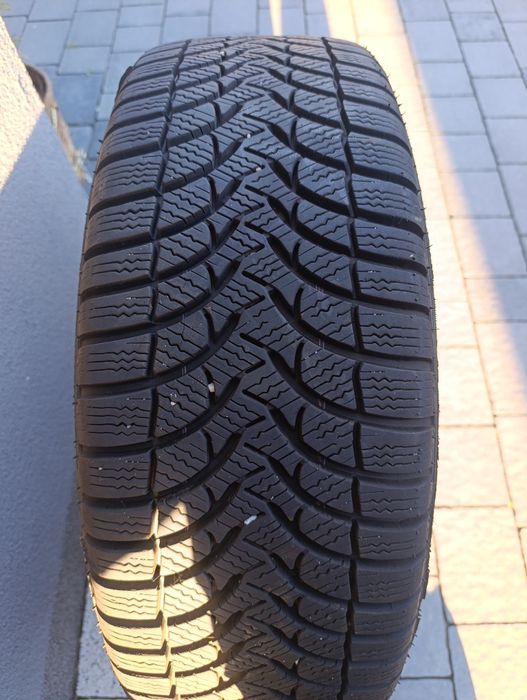 Koła zimowe 16 " 5x114.3  215/60/16 Roczne