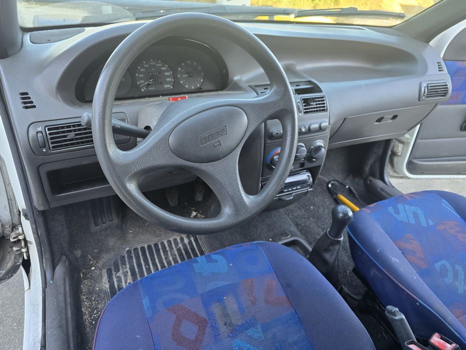 Punto 1999 branco estimado