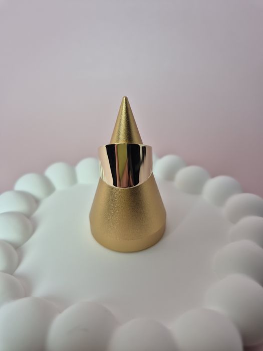 Złoty pierścionek sygnet cienki blaszka szeroki gładki r.15 p. 585