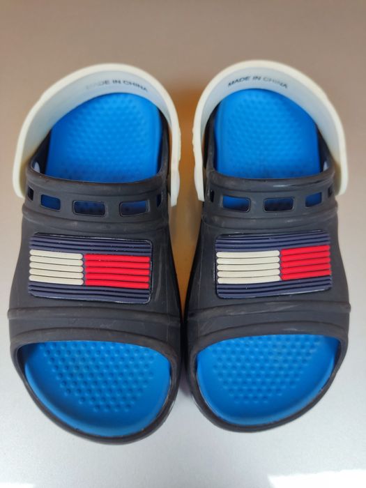 Sandały dziecięce mało używane Tommy Hilfiger rozm. 27