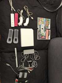 Wii com acessórios e 3 jogos