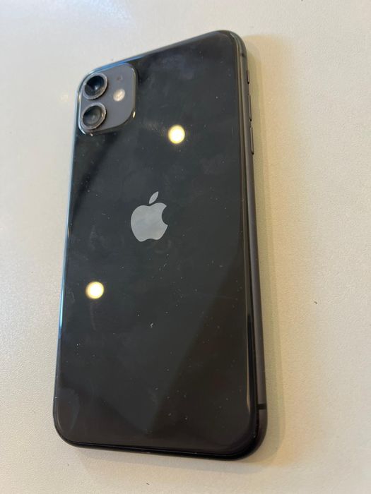 iPhone 11 64gb óptimo estado livre tds redes ( ler anúncio todo )