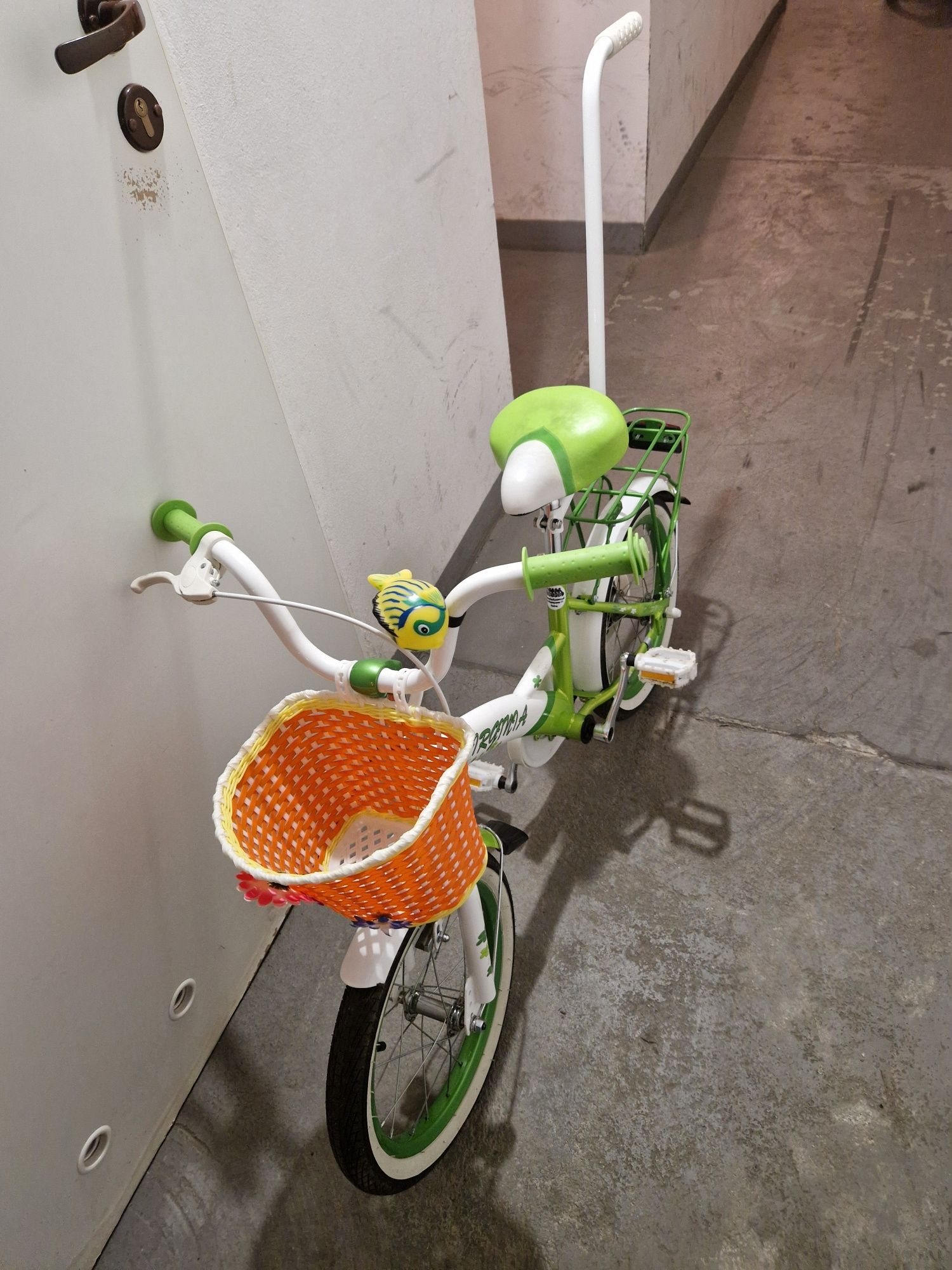 Używany rowerek dla dziewczynki