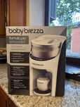 Машина для приготування  дитячої  суміші  Baby Brezza