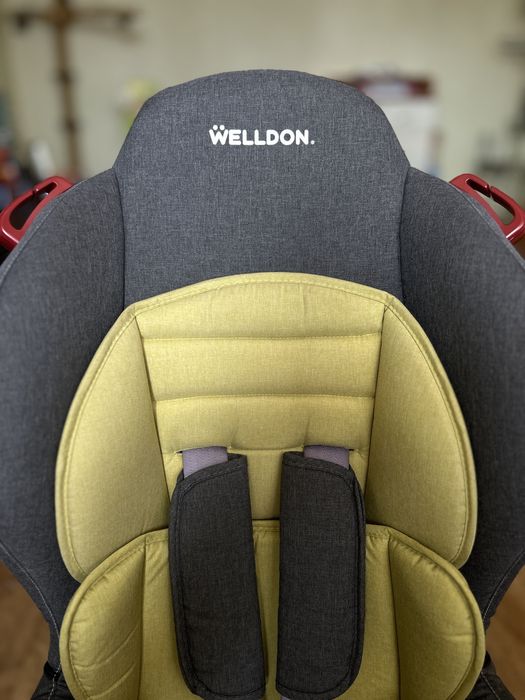 Дитяче автокрісло Welldon Smart Sport (від 9 місяців до 6 років)