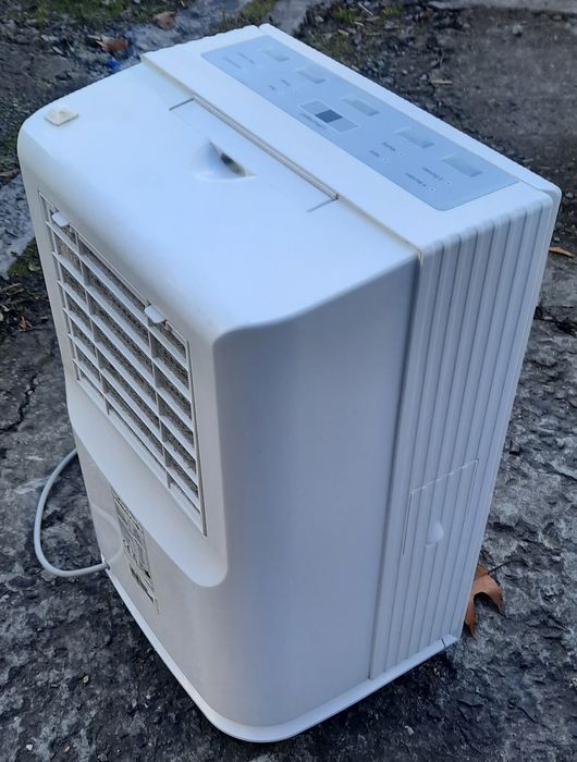 Осушувач повітря  20л на добу