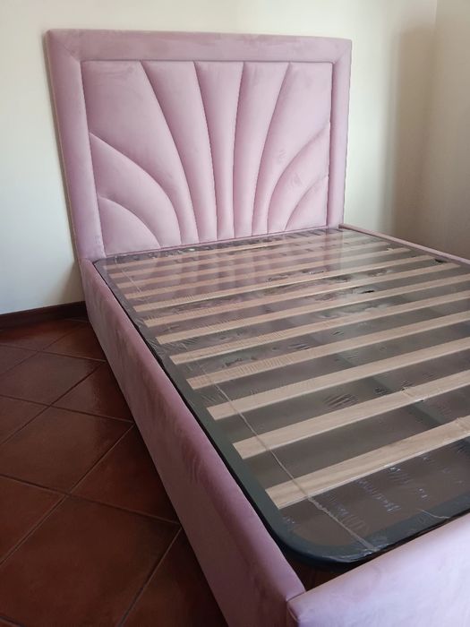 Estofos PMC cama estofada