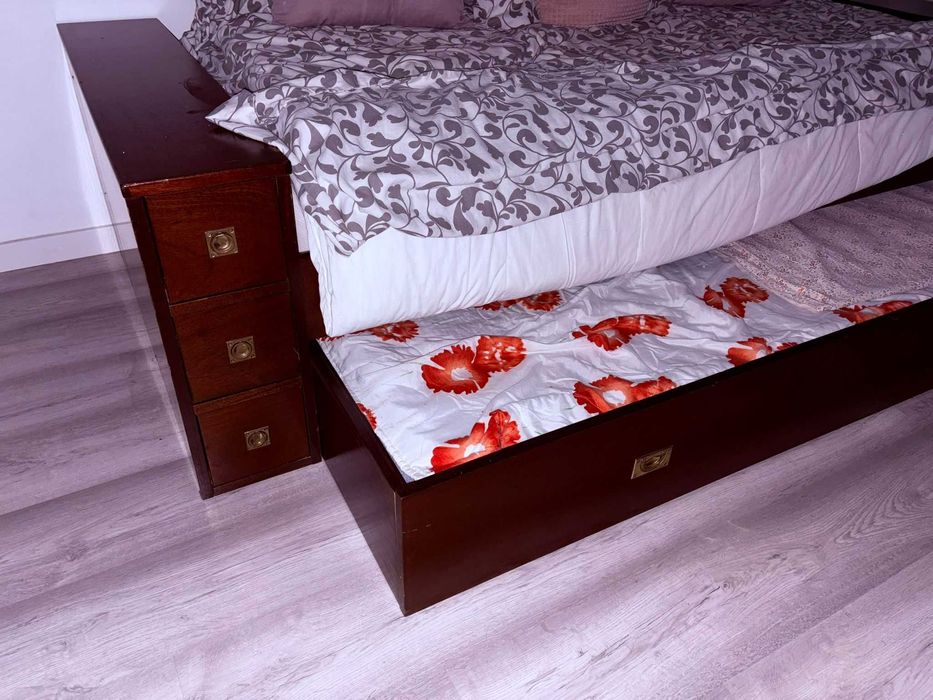 Sofá-Cama c/ gaveta + 2 Colchões