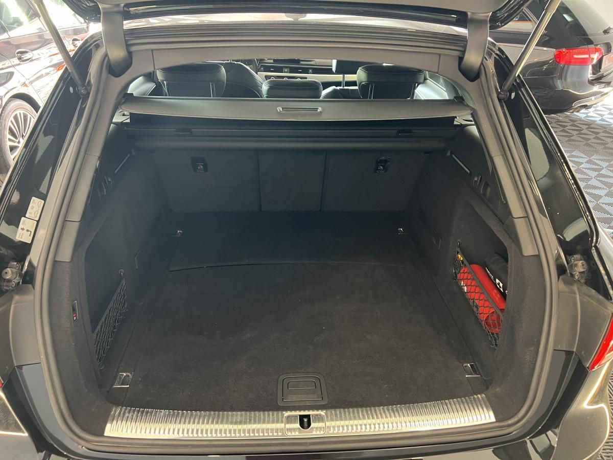 Audi A4 2.0 TDI S-line
