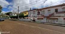 Duas moradias com 19 divisões, localizadas no Bairro Stª LUZIA – Elvas
