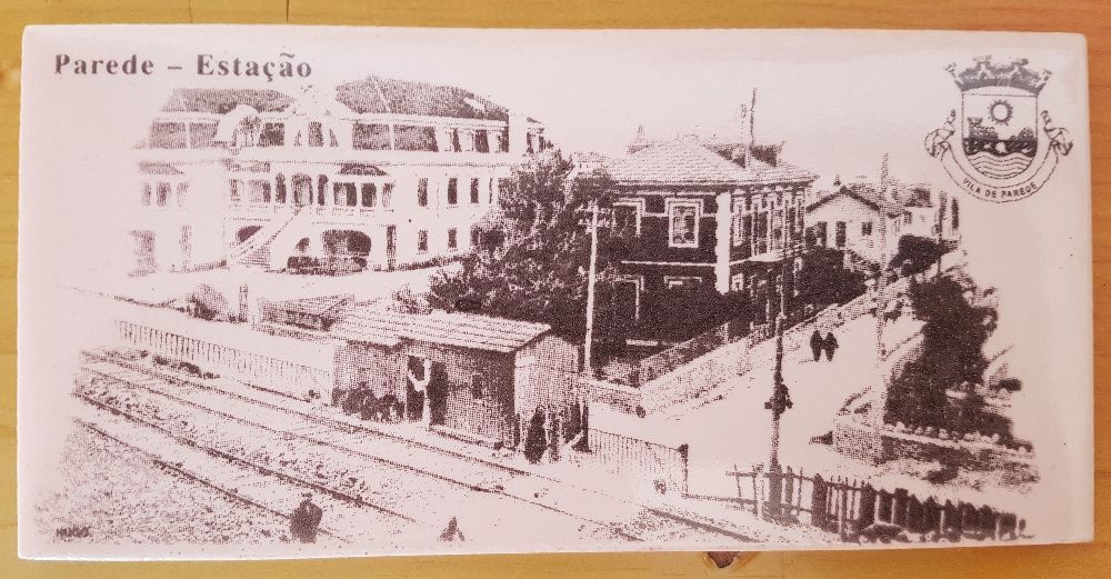 Três Azulejos + Medalha Comemorativa da Vila de Parede