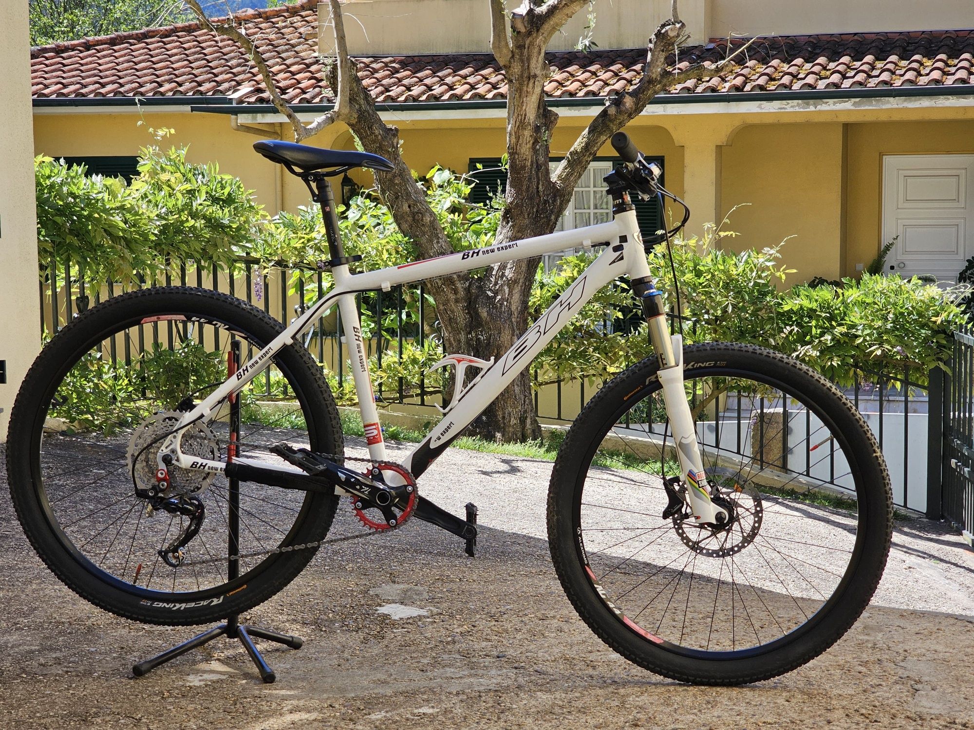 Bicicleta BTT BH new expert em excelente estado