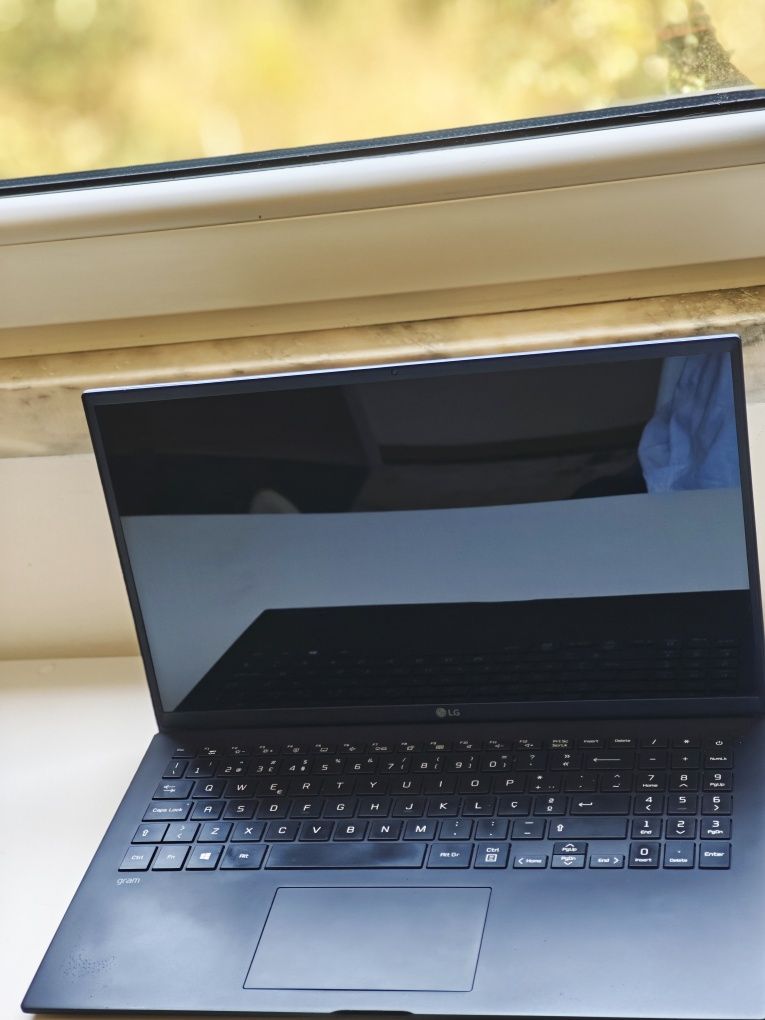 LG Gram 15Z90P  15-20h de autonomia