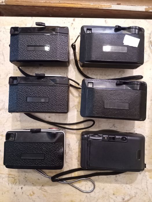 Lote de 5 maquinas fotográficas antigas KODAK / AGFAMATIC