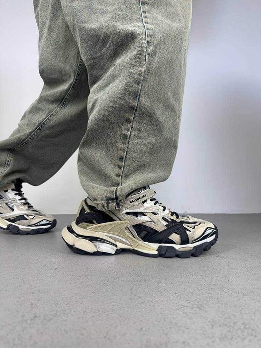 Кроссовки Balenciaga Track 2.0 Beige/Black premium