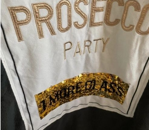 Плед-пляшка в дизайні від PROSECCO F&F