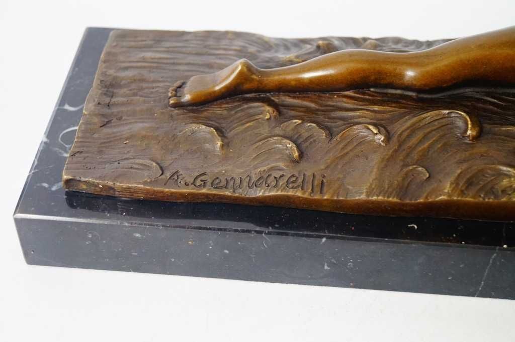 Kobieta z łabędziem akt rzeźba z brązu figura
