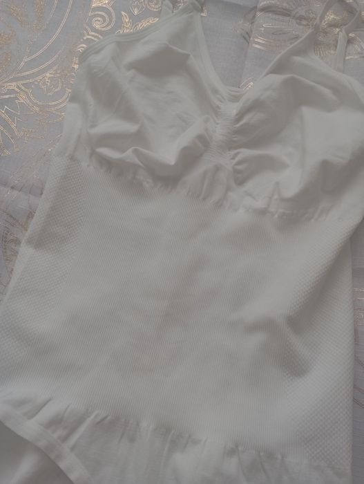 Біле боді з утяжкою  46-48р L