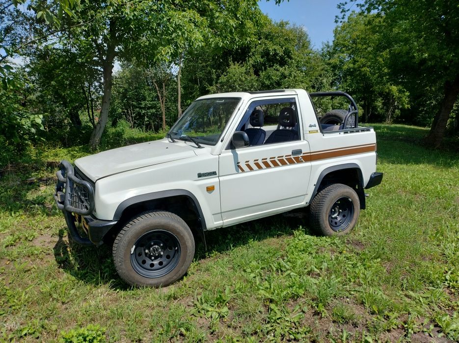 Daihatsu Feroza 1993 zamiana?