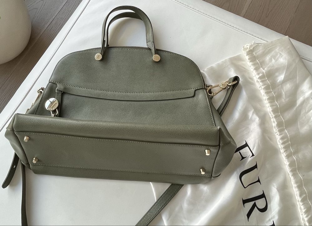 Mala Furla como nova verde azeitona, a cor que combina com tudo!