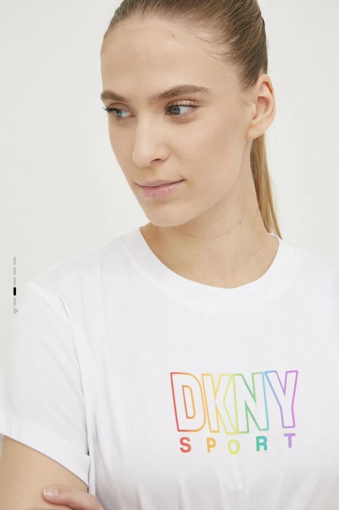 Футболка DKNY