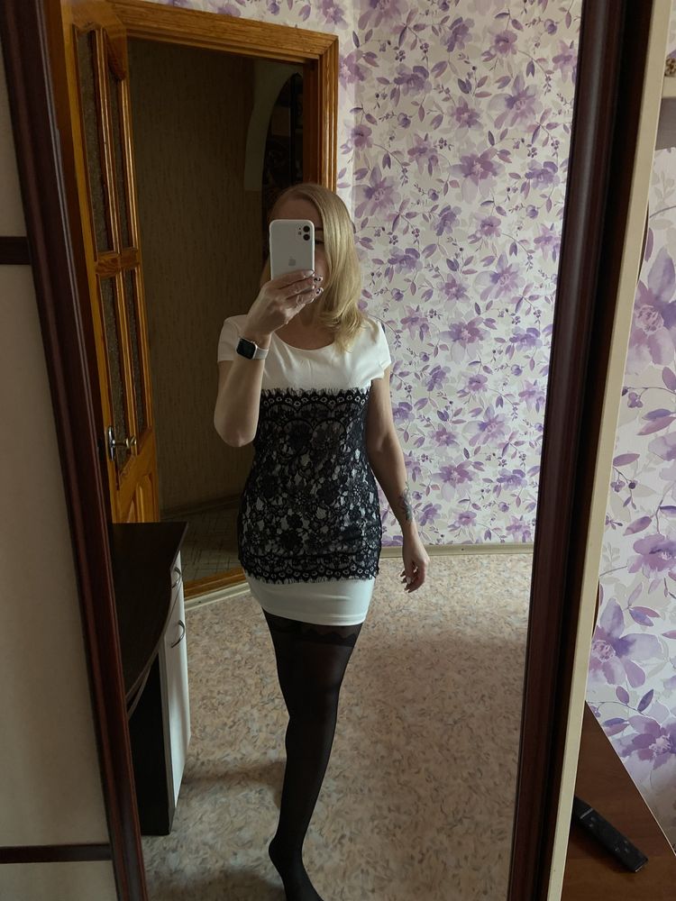 Продам лот платьев ( все по 150)
