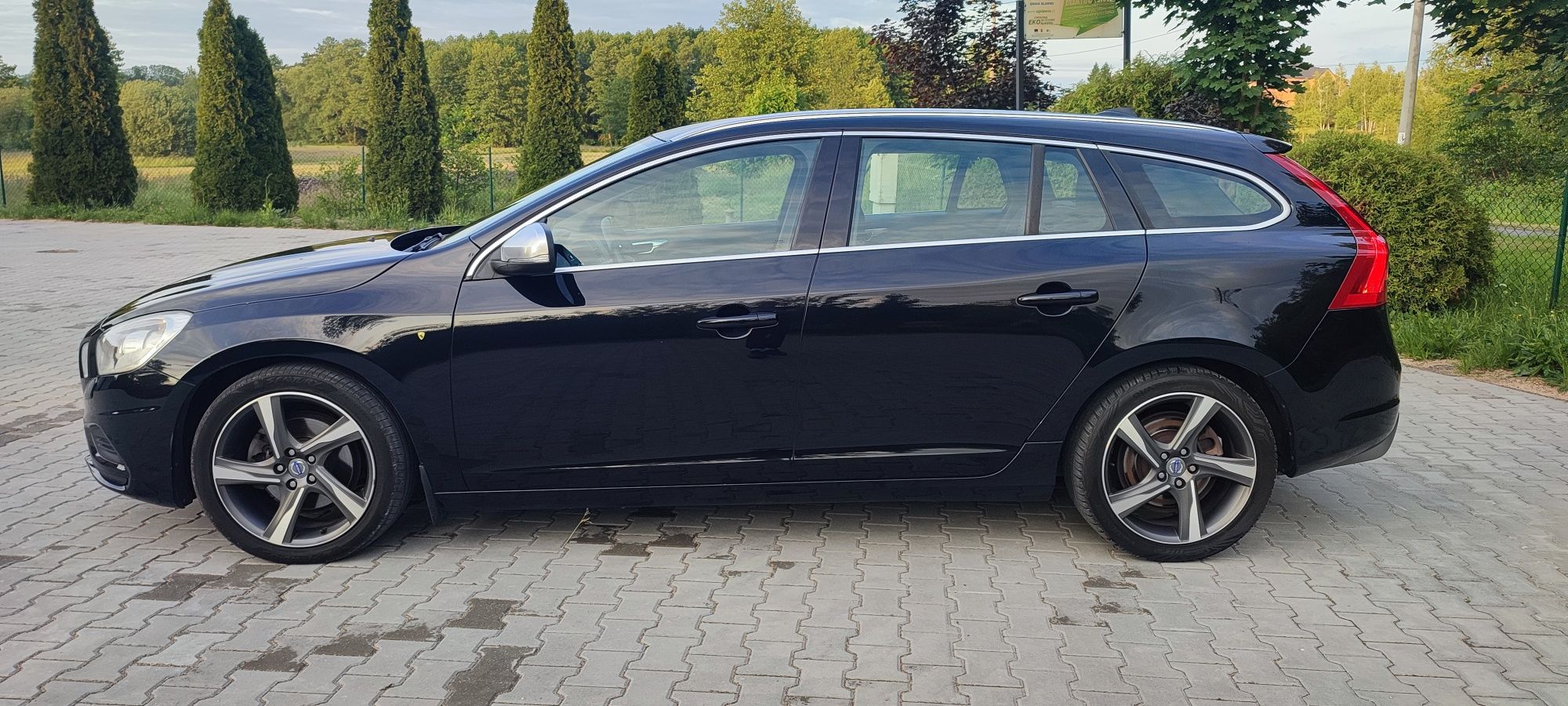 Volvo V60 1.6 115km#R Design # Xenon#Nowy rozrzad#