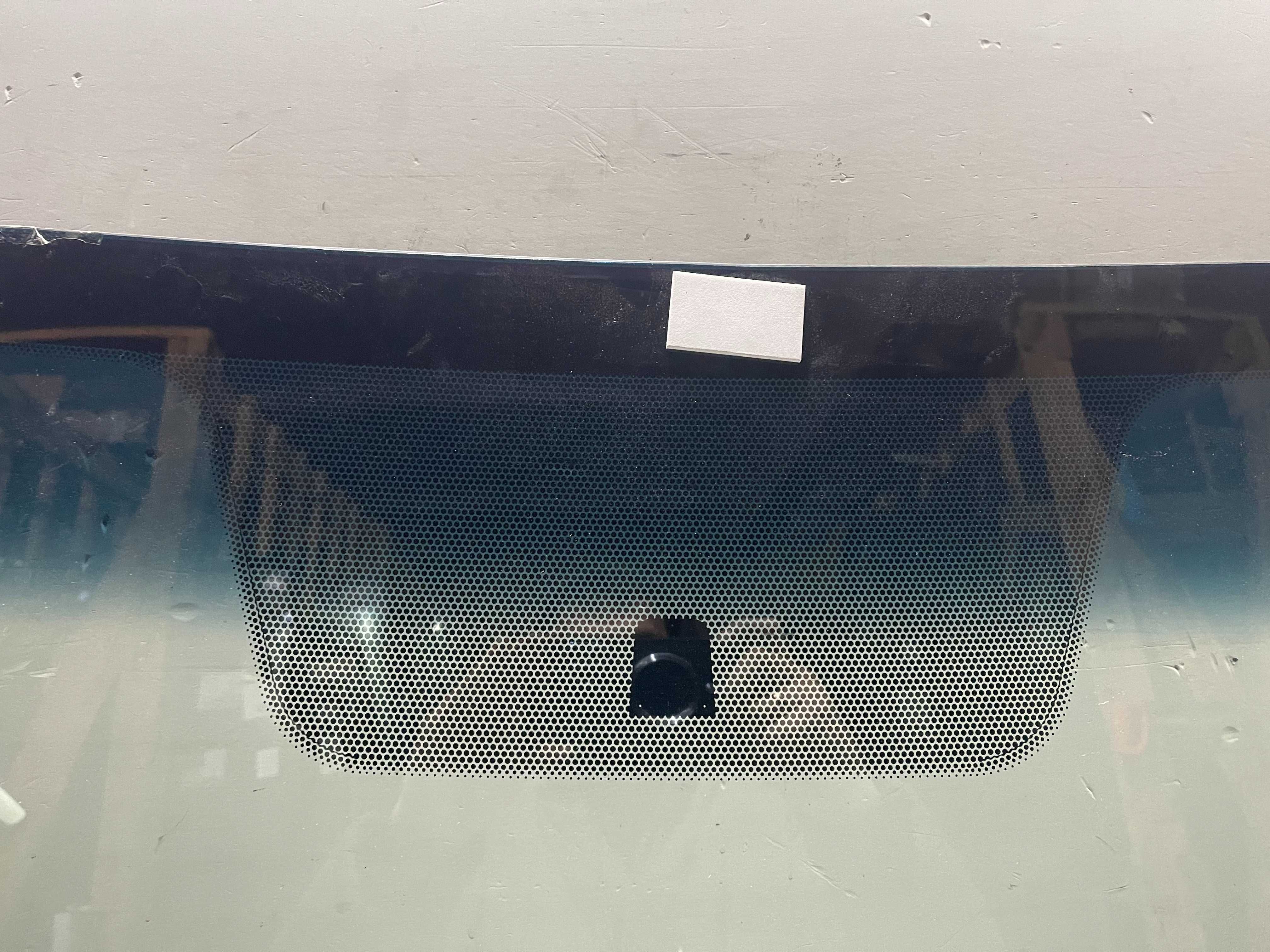 Hyundai Accen/Solaris (2011-2017) вітрове скло