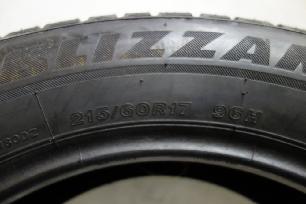 215/60/17 BRIDGESTONE Blizzak LM-80 Zima