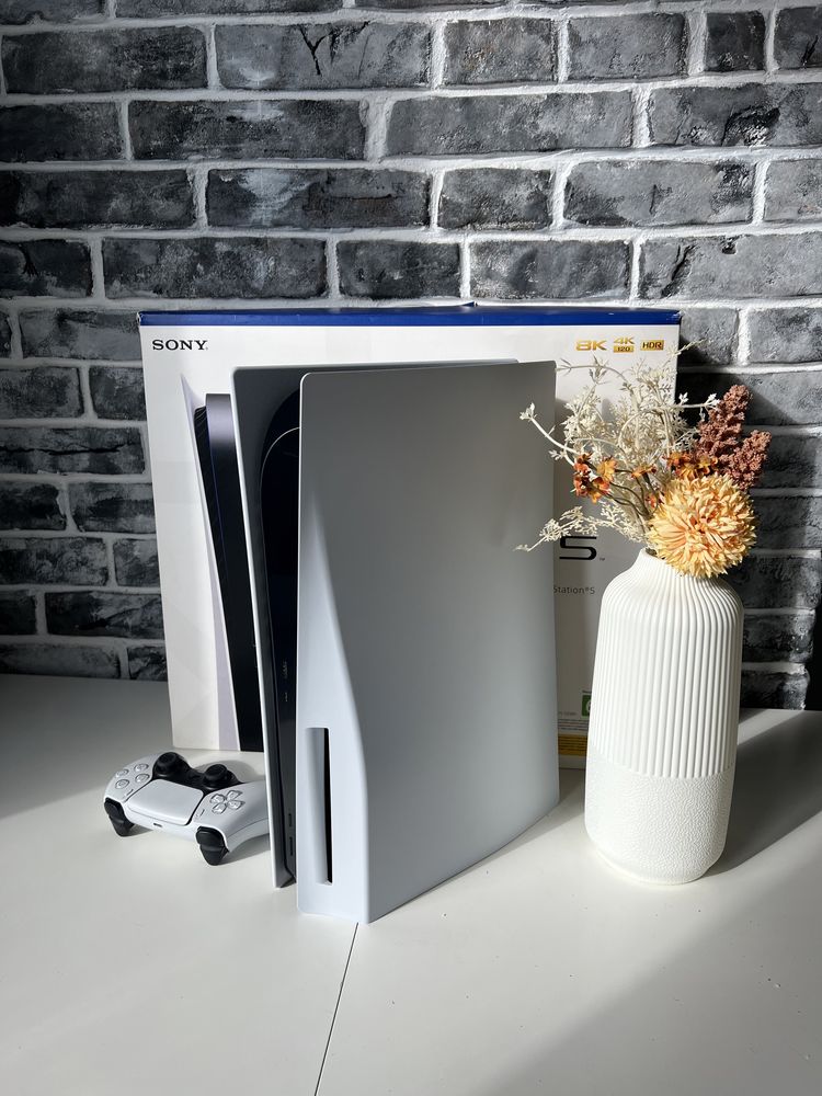 Ps5 825 гб с Дисководом + 20 игр на приставке