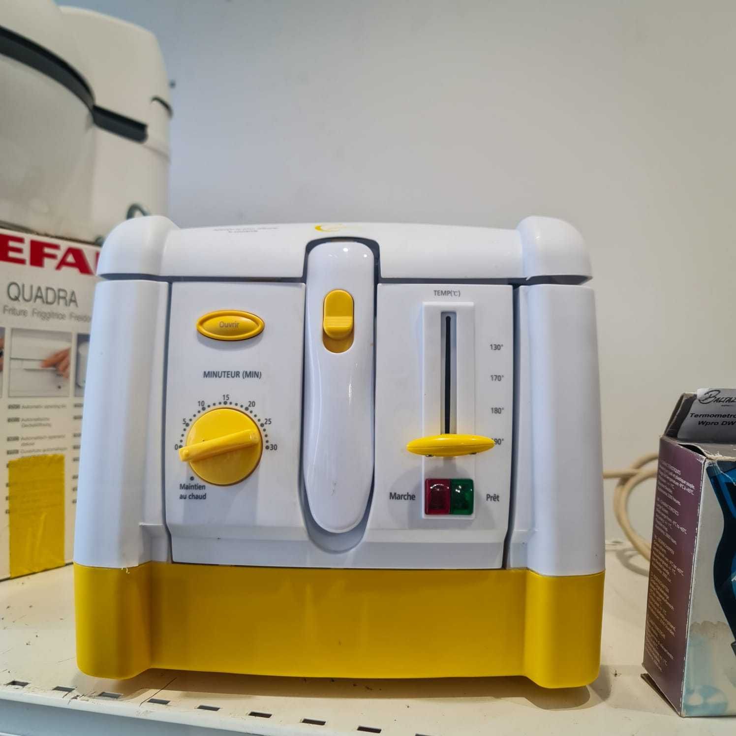 Fritadeira Elétrica Compacta c/ Janela, Timer e Termóstato(até 190 °C)