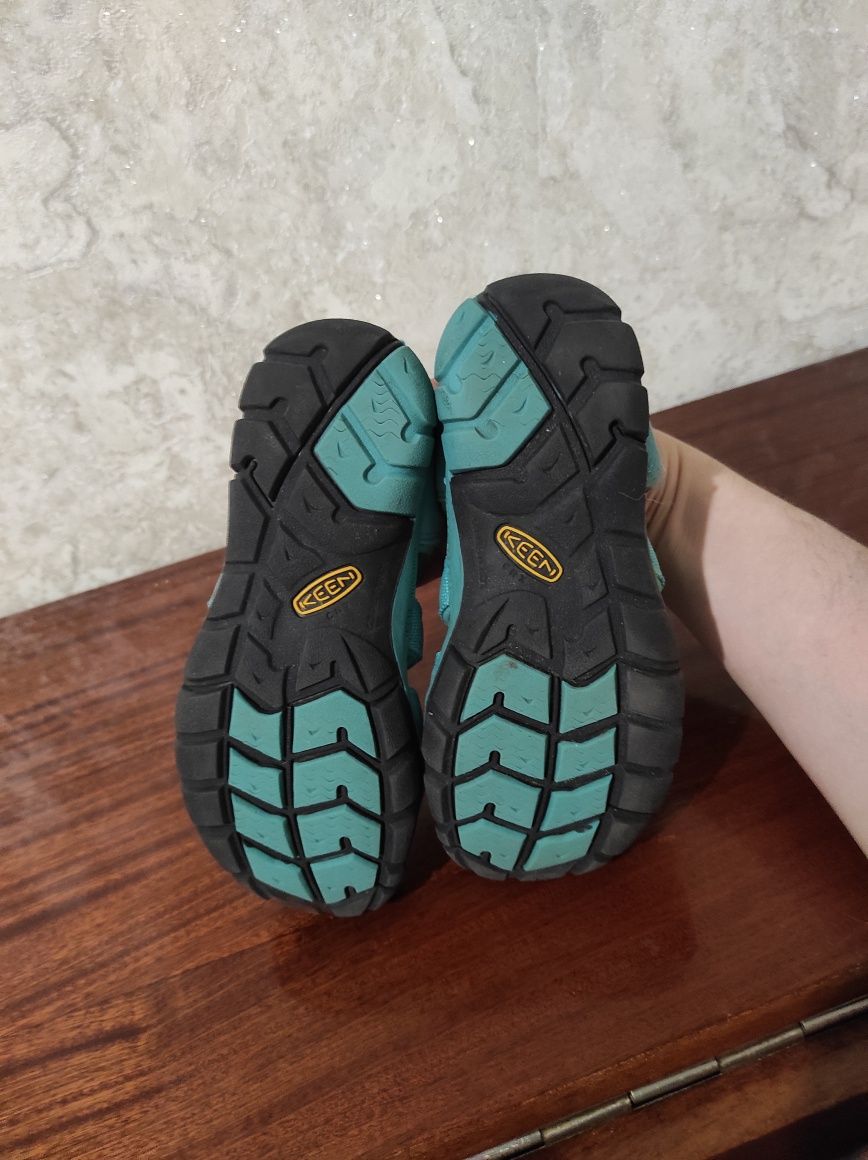 Дитячі сандалі Keen 21cm i 18cm