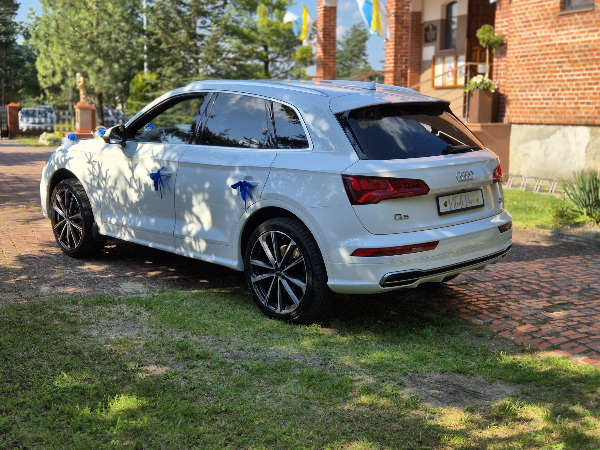Samochody Auta auto do Ślubu piękne audi q5 S-line