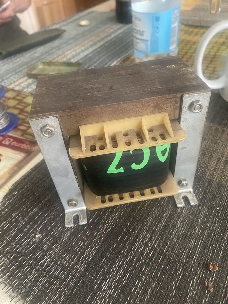 Transformator 230 V 2 X 24 V/300w
