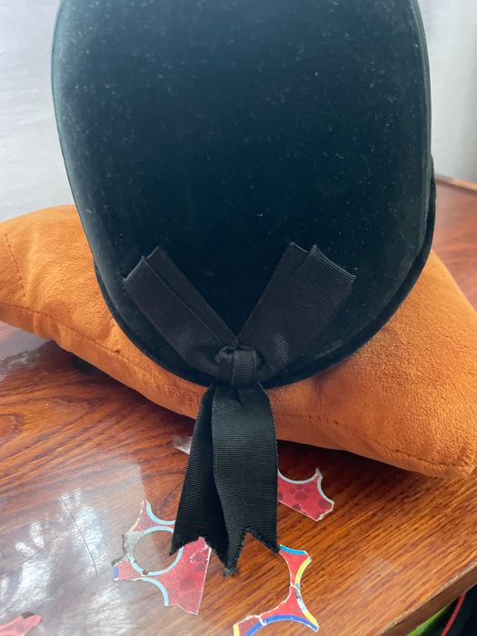 Жокейський шолом для верхової їзди