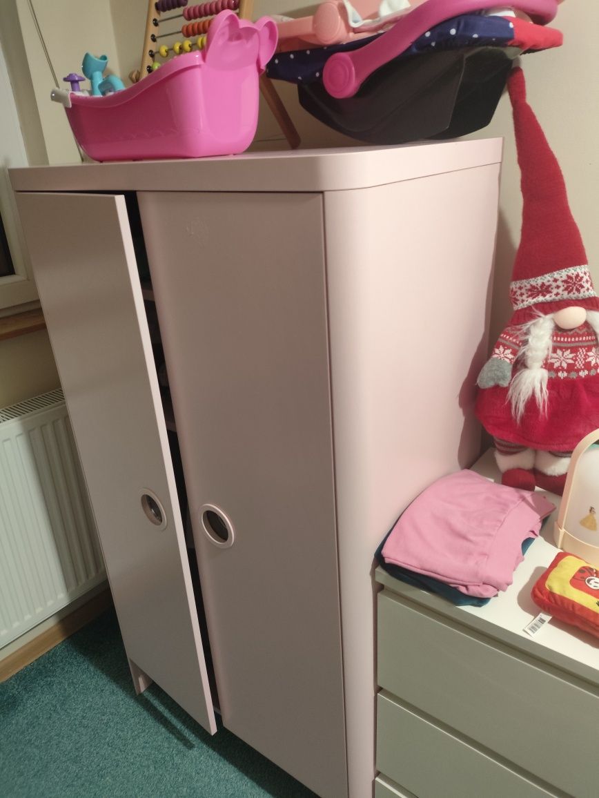 Szafą dziecięca ikea