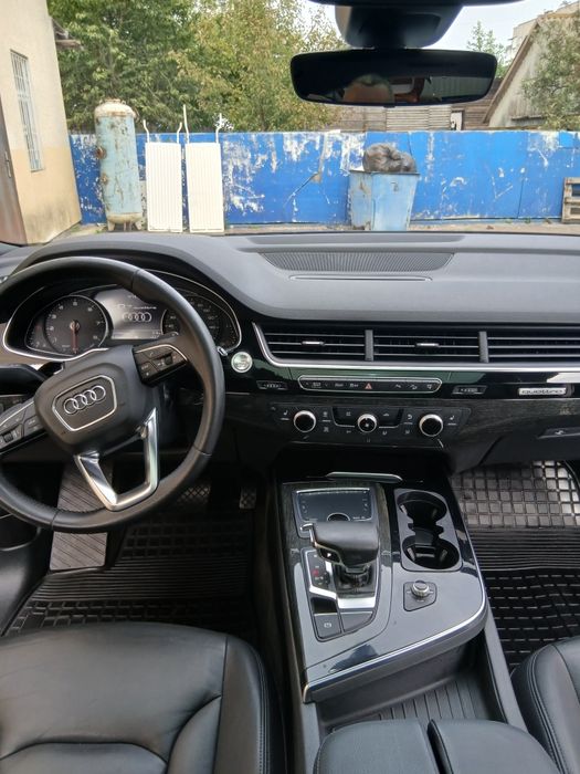 Audi q7 3.0 бензин