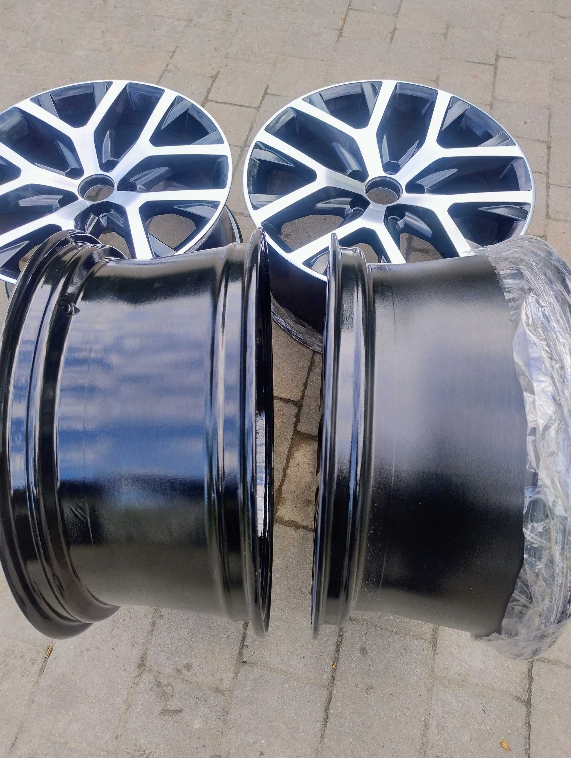 Orginalne alufelgi vw passat 18 cali
