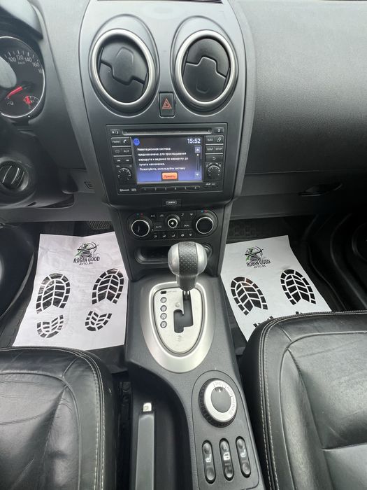 Nissan Qashqai+2 2012