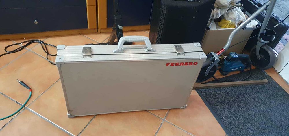 Walizka na sprzęt muzyczny duża 66x41x10cm na mikser lub konsole i.t.p