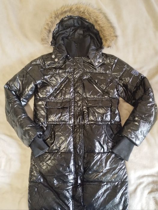 Женская глянцевая парка