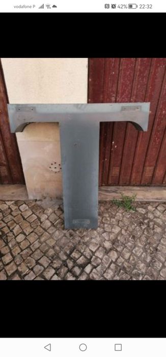 Grandes letras em alumínio