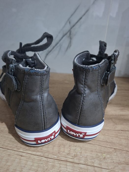 Trampki levi's rozmiar 31