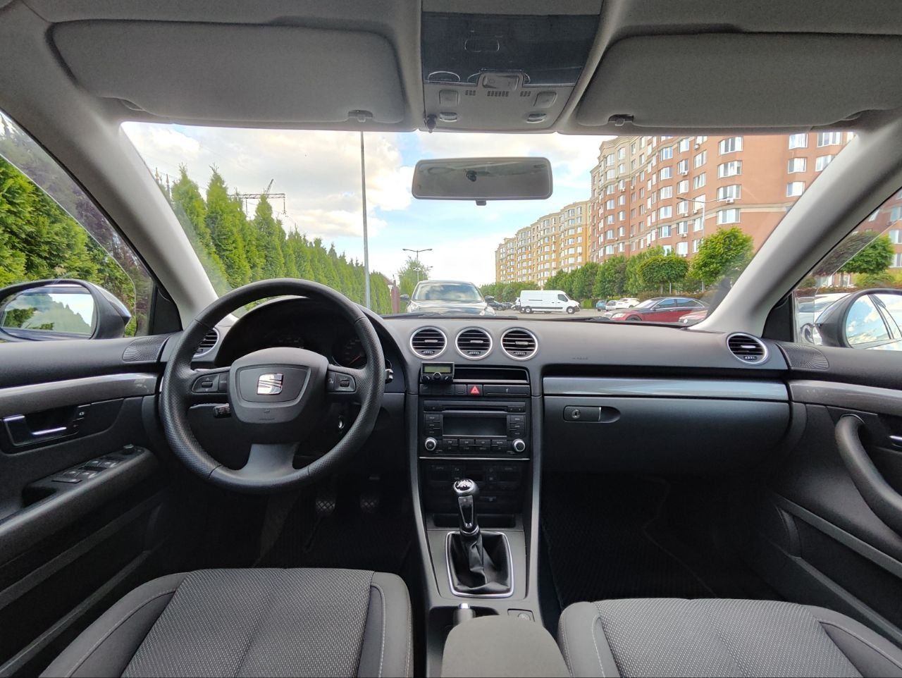 Audi A4. Seat Exeo ST