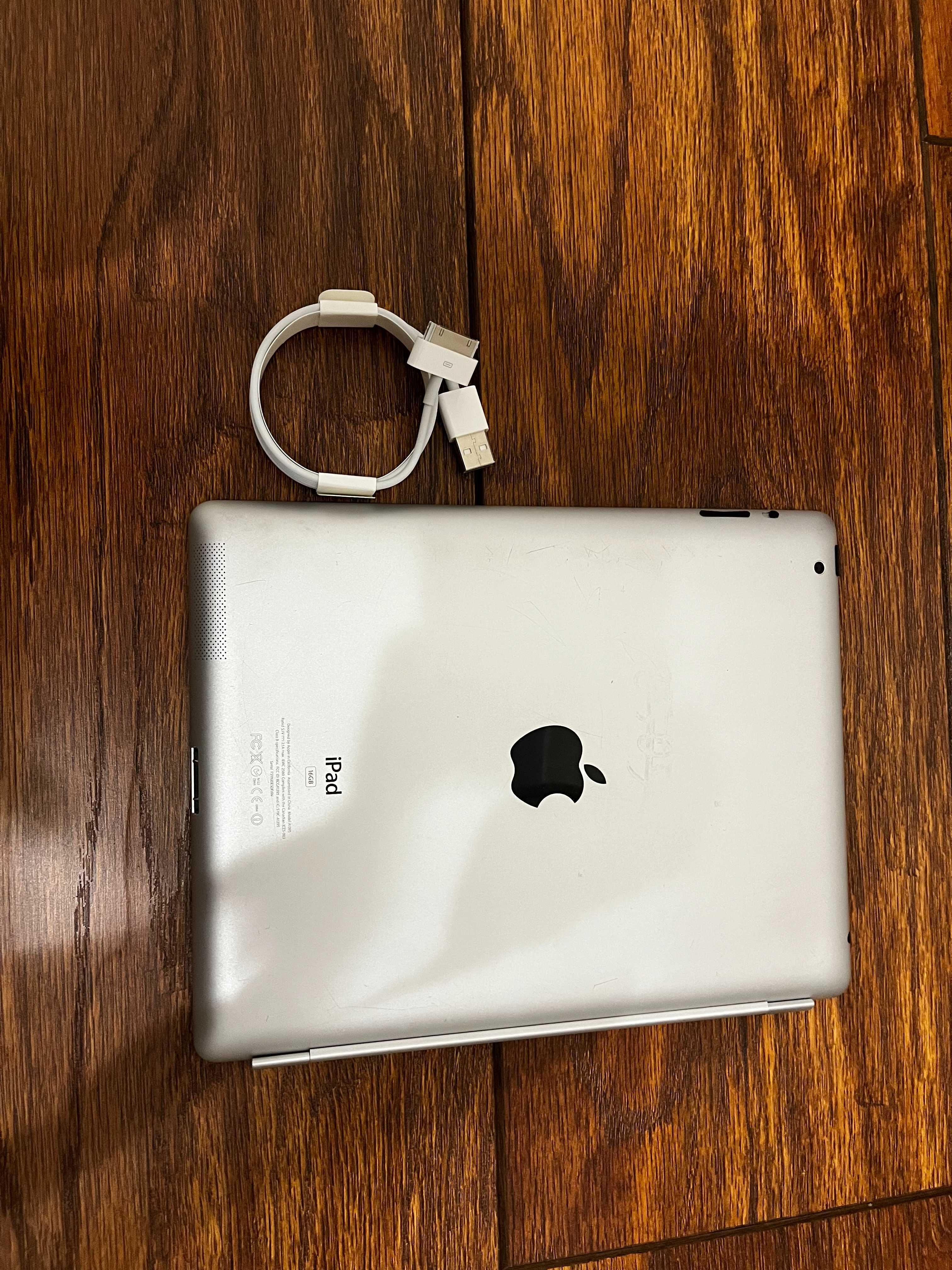 iPAD Apple, 2 generacji, model MC769PL/A, poj. 12,8 GB,