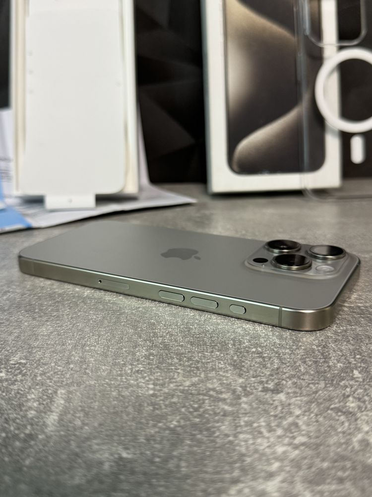 Apple iphone 15 Pro Natural Titanium 128gb