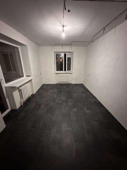 Простора 2х кімнатна квартира (м.Самар)